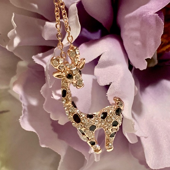 18K Gold Plated Crystal Giraffe Necklace - Picture 4 of 6